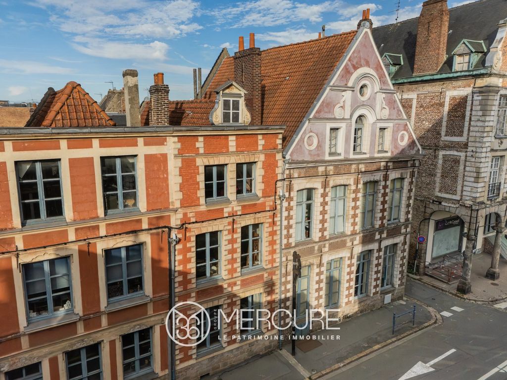 Property photo 1 of 13 Stunning Town Mansion With A Garage