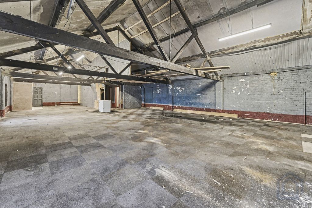 Property photo 3 of 14