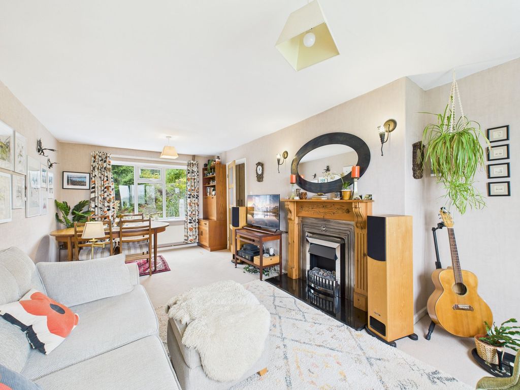 Property photo 2 of 25 Lounge/Dining Room