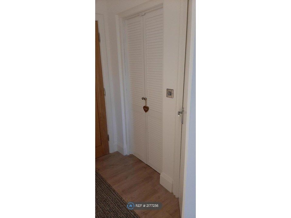 Property photo 3 of 3