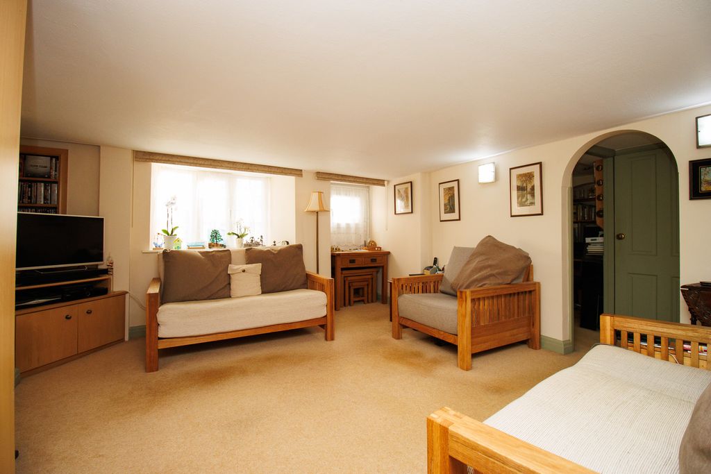 Additional image 6 of 4 bed cottage for saleReynolds Street, Filey YO14