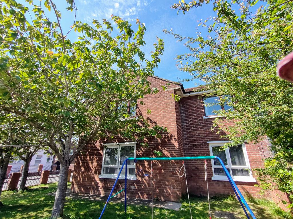 Property photo 3 of 10