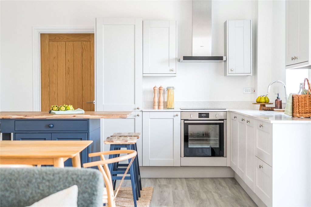 Property photo 2 of 7 Kitchen Example