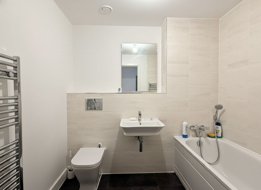 Property photo 3 of 8 Bathroom