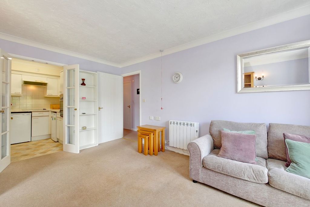 Property photo 3 of 23