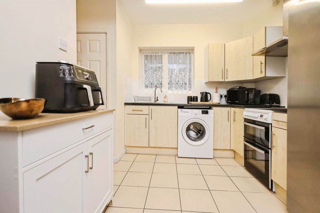 Property photo 3 of 15