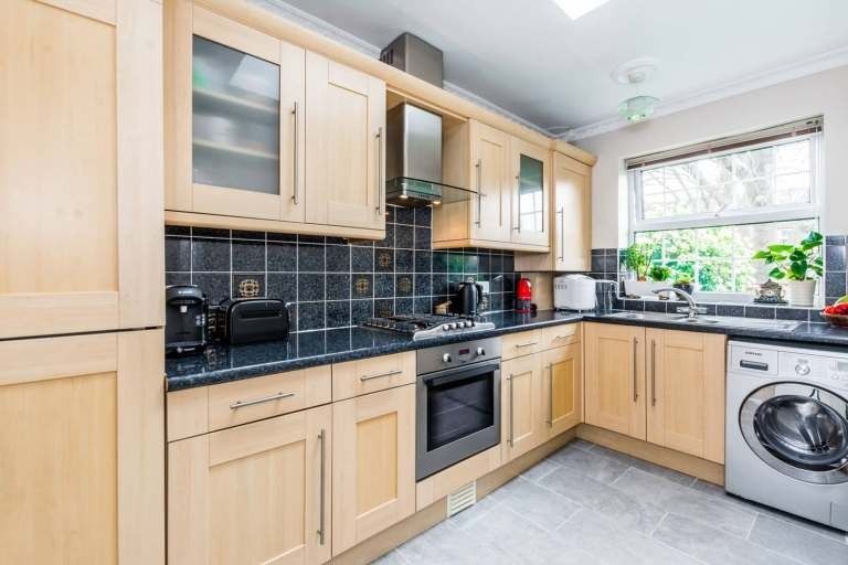 Property photo 3 of 4