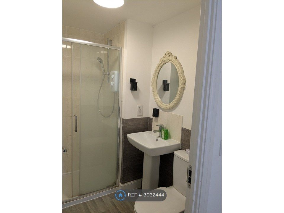 Property photo 1 of 4