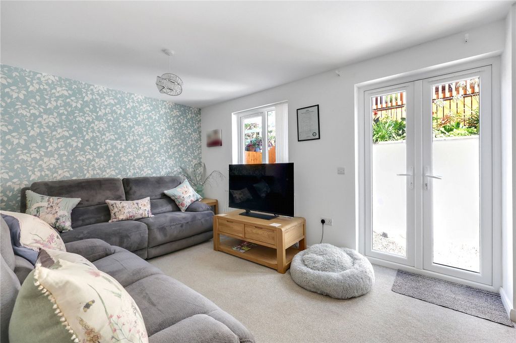 Property photo 2 of 16 Picture No. 02