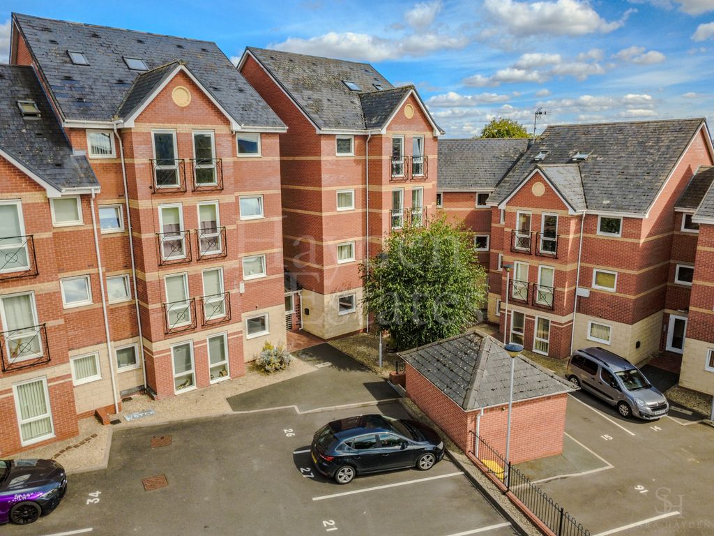 Property photo 1 of 8 1 Bedroom Apartment For Sale Forge Court, Stourport-On-Severn Dy13