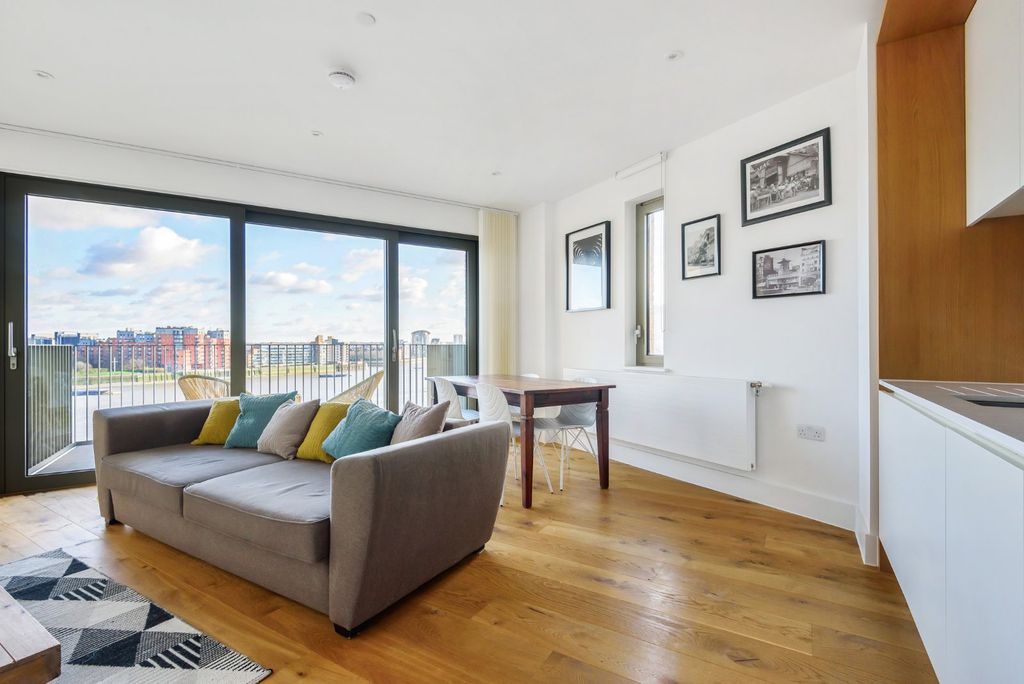 Property photo 2 of 8 Picture No. 16