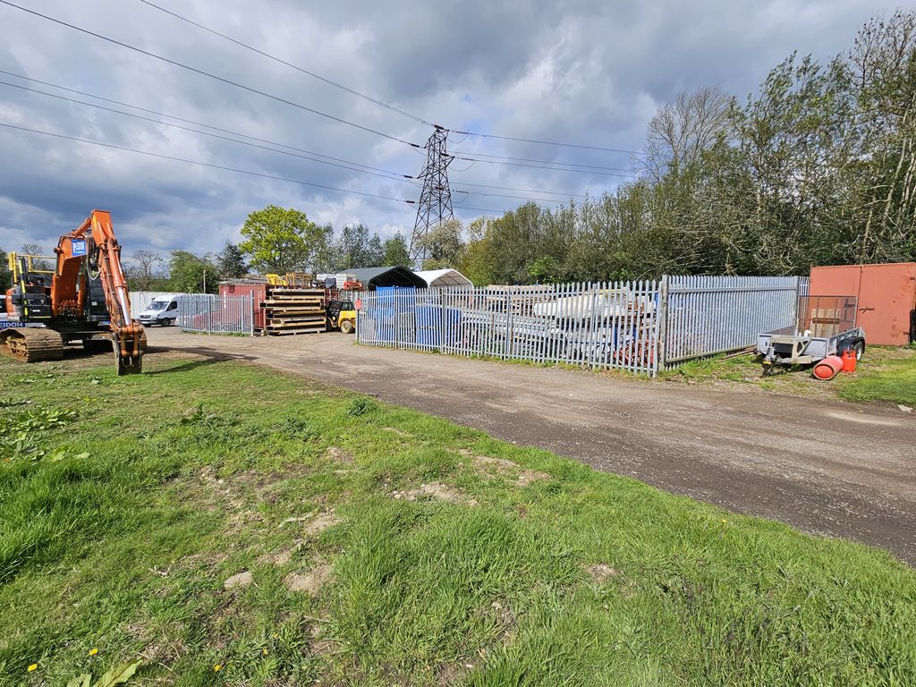 Property photo 2 of 7