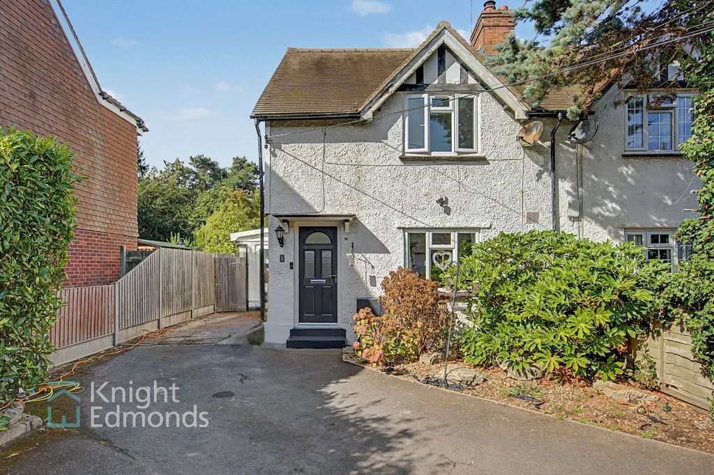 Property photo 1 of 14 External