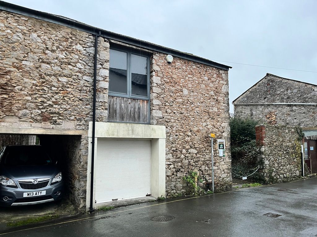 Property photo 2 of 5 Photo 1