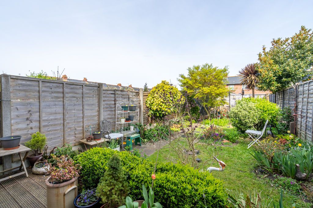 Property photo 2 of 16 Photo 5