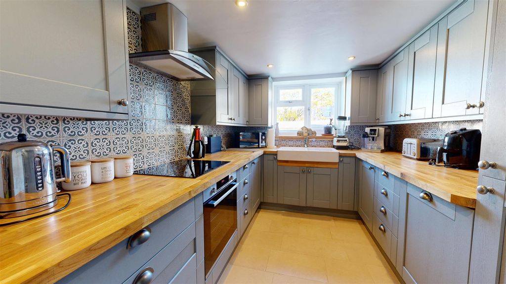 Property photo 2 of 14 Hambro-04182024_131240.Jpg