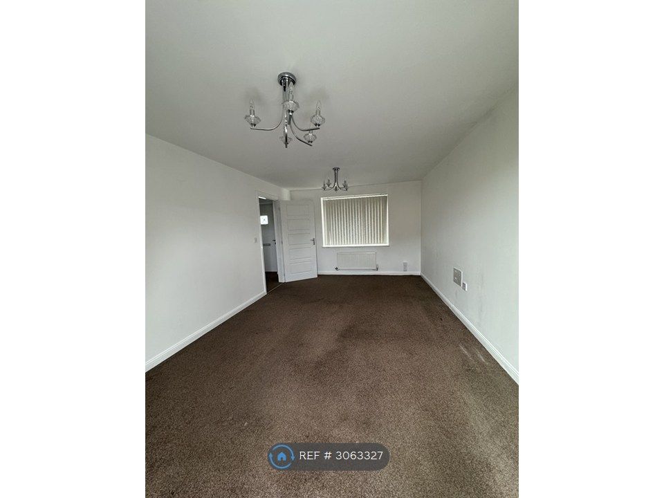 Property photo 2 of 15 Living Room