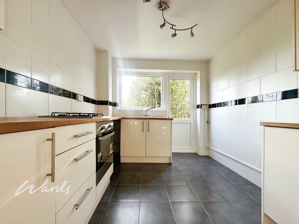 Property photo 2 of 15 Kitchen