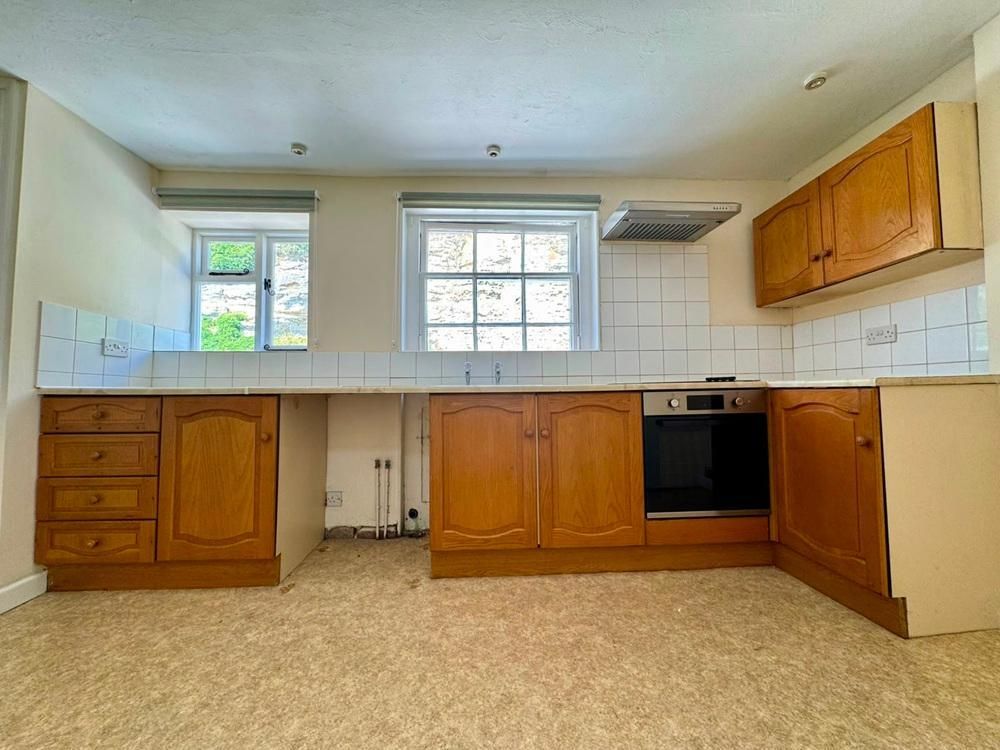 Property photo 3 of 11 3