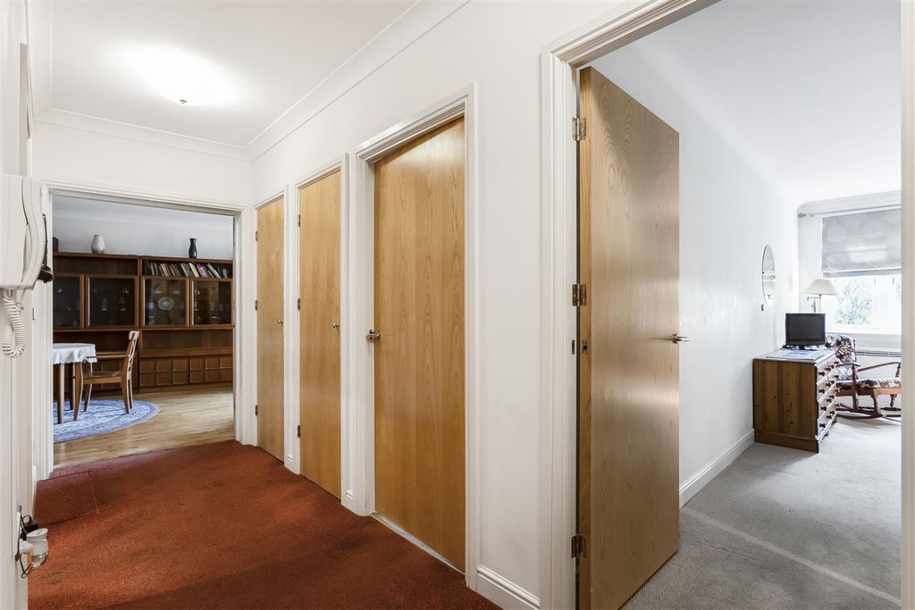 Additional image 9 of 2 bed flat for saleAshbourne Gardens, Hertford SG13