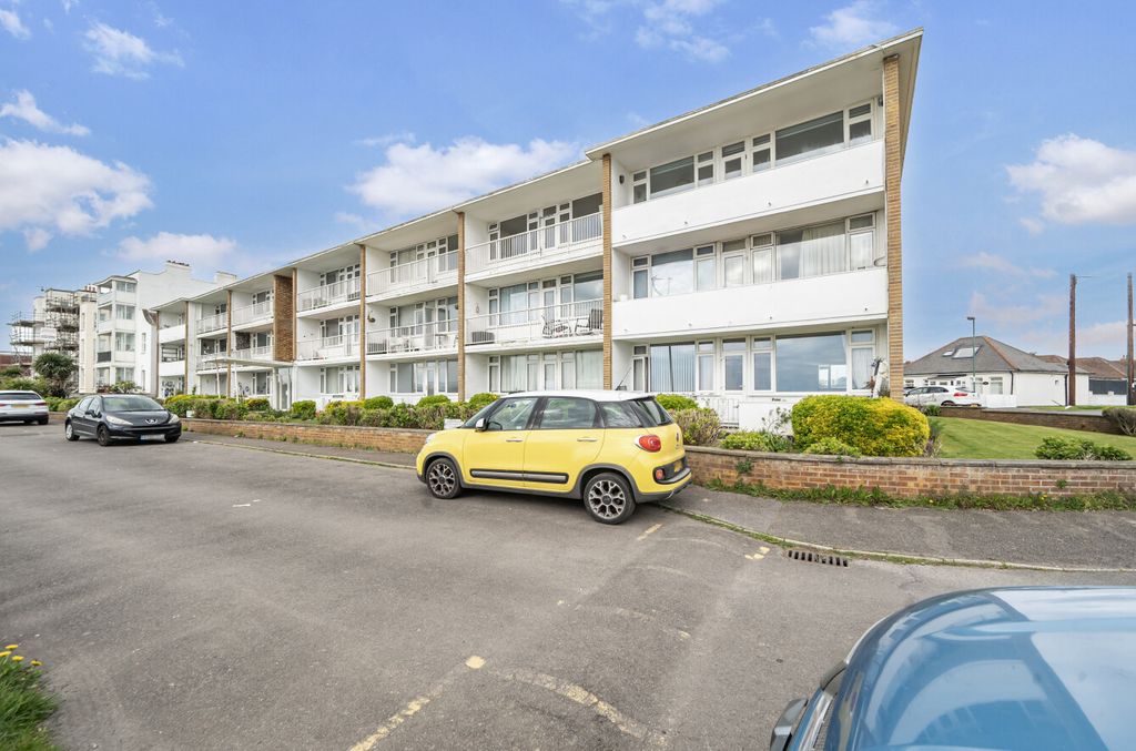 Property photo 1 of 15 1437960-4-69cd123...