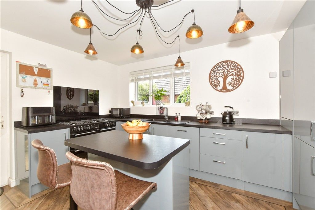 Property photo 3 of 15 Kitchen