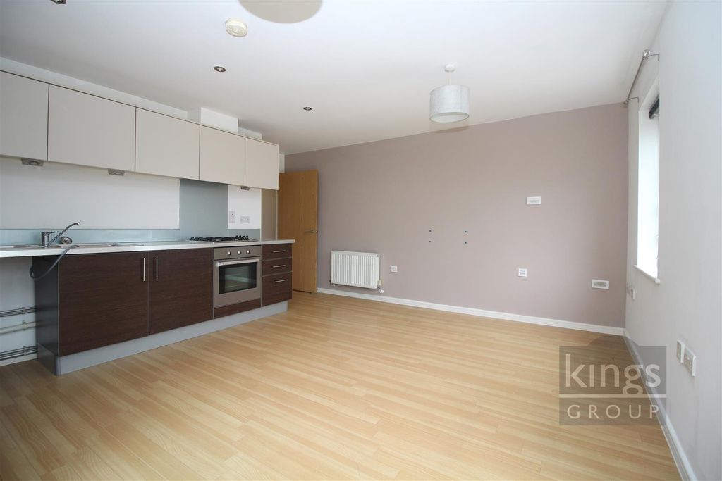 Property photo 3 of 9 Living Space Jpg