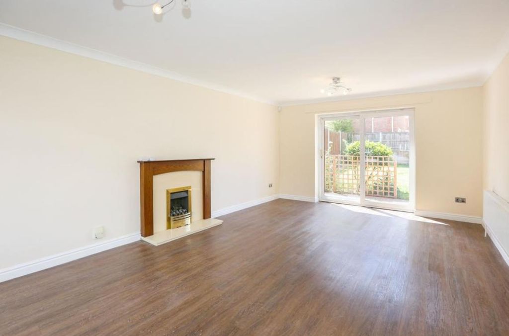Property photo 3 of 14 Image