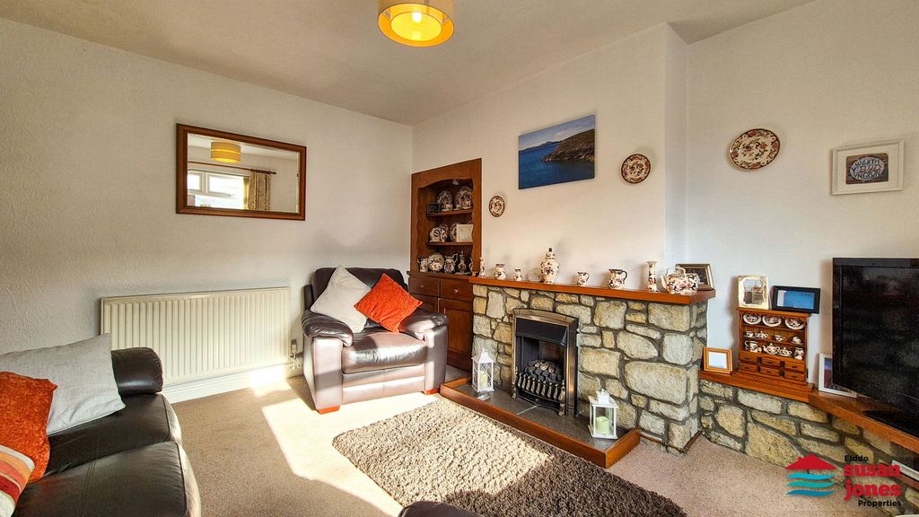 Property photo 3 of 22