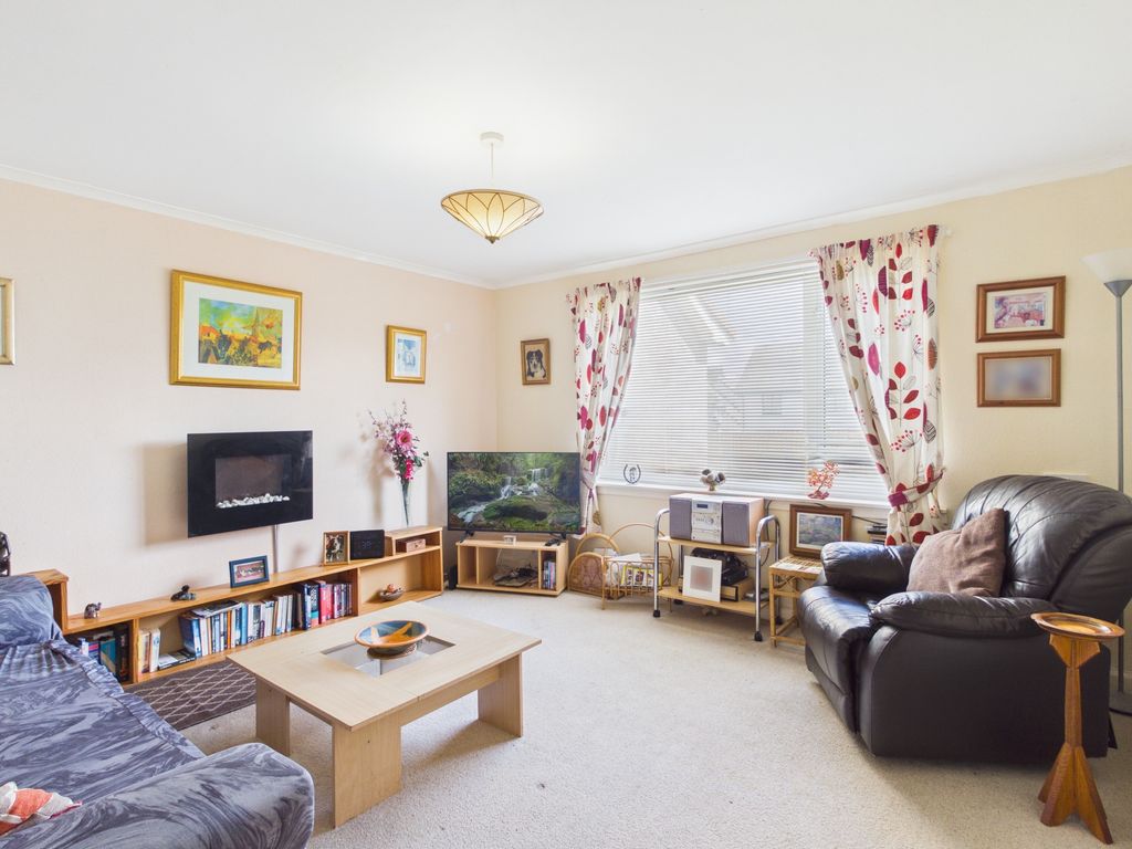Property photo 2 of 7