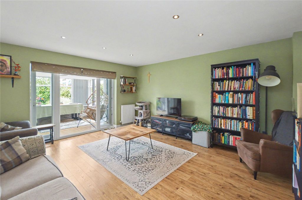 Property photo 2 of 14 Picture No. 03