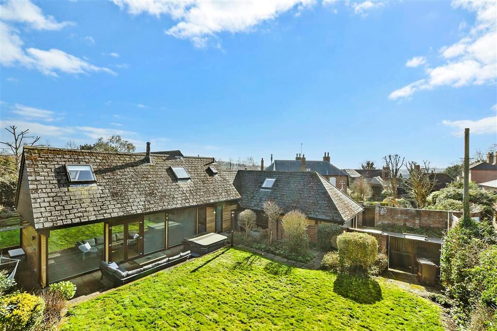 Property photo 2 of 30 External (Brochure)