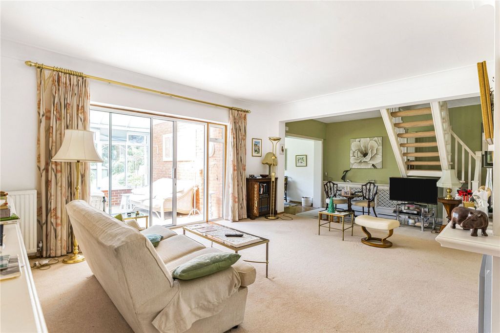 Property photo 3 of 32 Picture No. 06