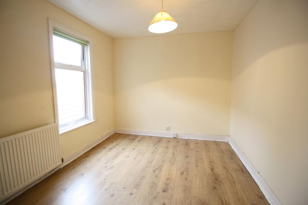 Additional image 11 of 3 bed terraced house for saleGrove Road, Grays RM17