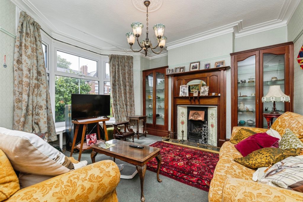 Property photo 3 of 17 Pbox-Img.Jpg