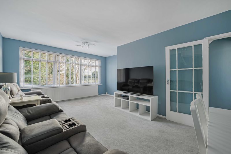 Property photo 2 of 25 Photo 12