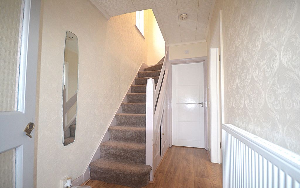 Property photo 3 of 10 Gallery