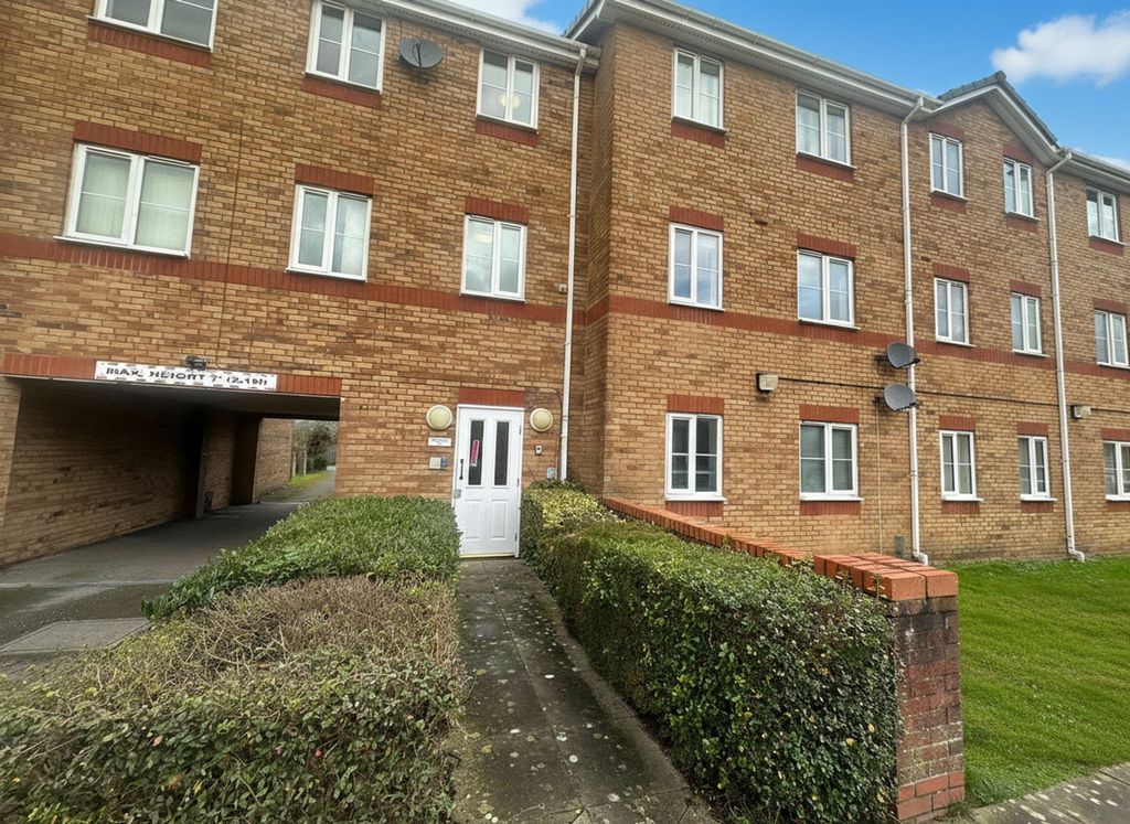 Property photo 2 of 11 Exterior