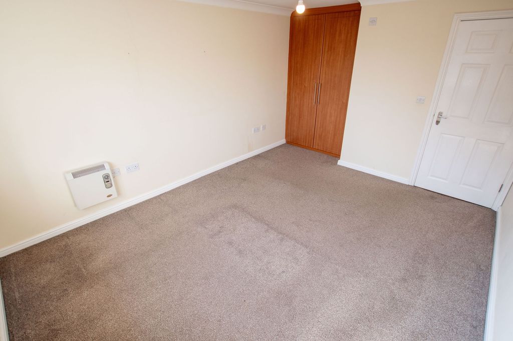 Property photo 3 of 7 Bedroom