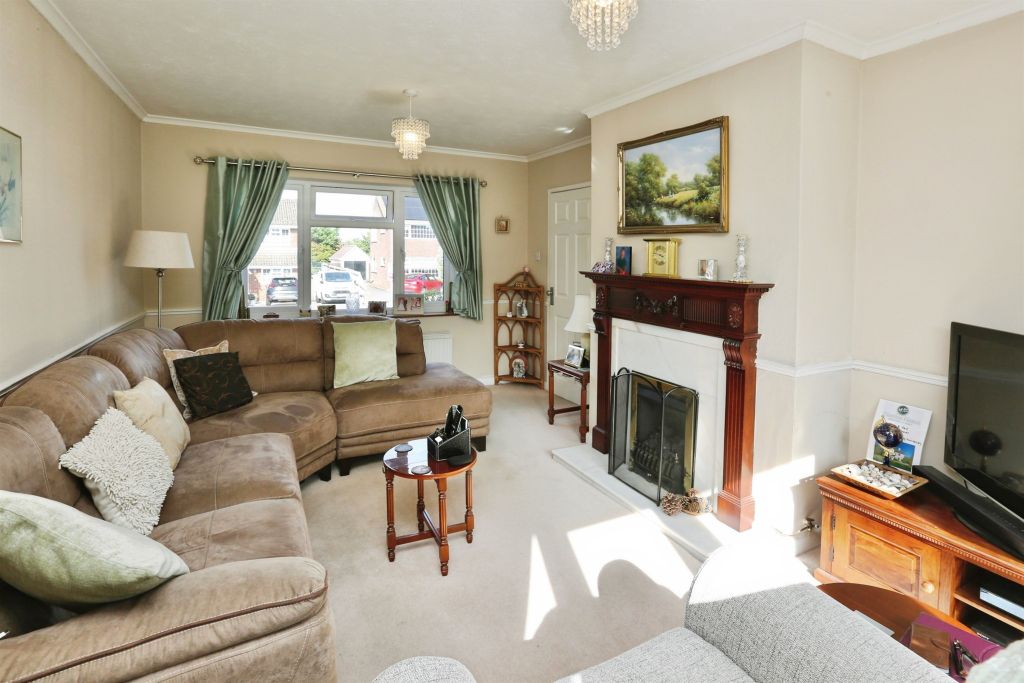 Property photo 3 of 17