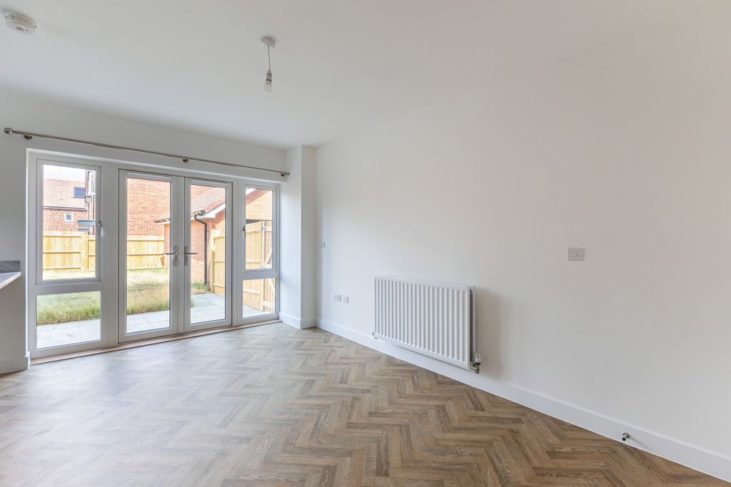 Property photo 3 of 11 Photo