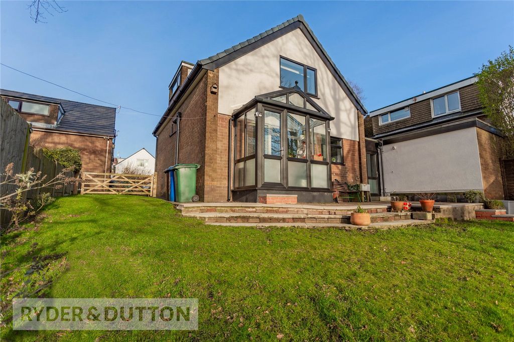 Property photo 2 of 23 Rear Gardens