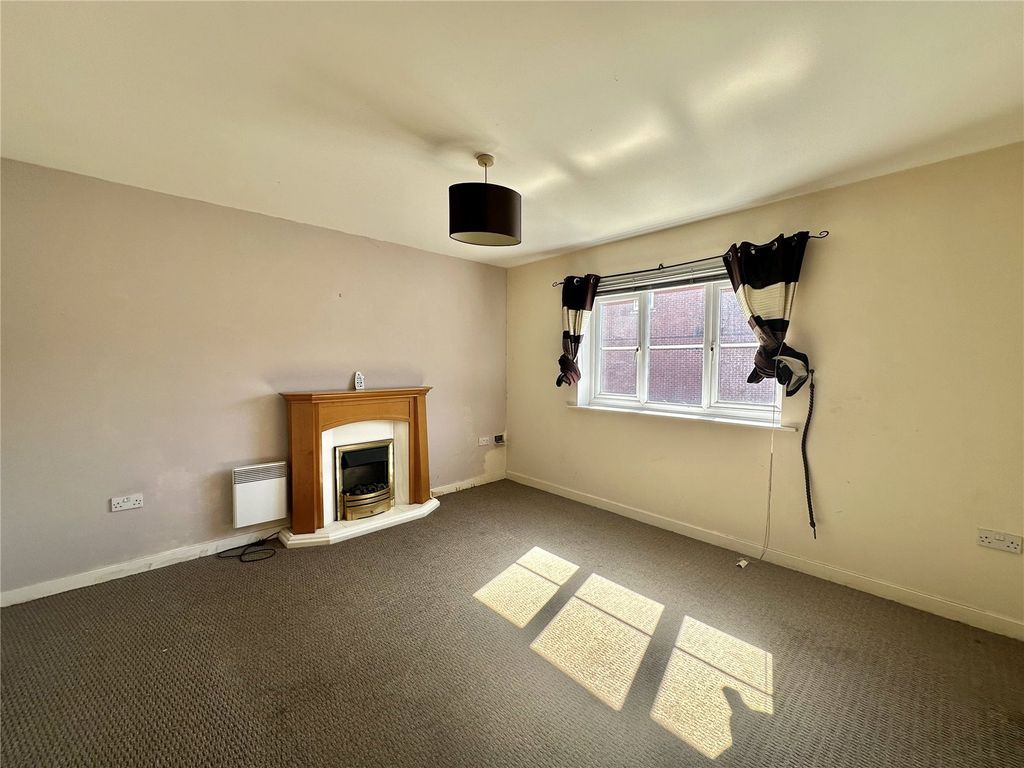 Property photo 2 of 6 Picture No. 04