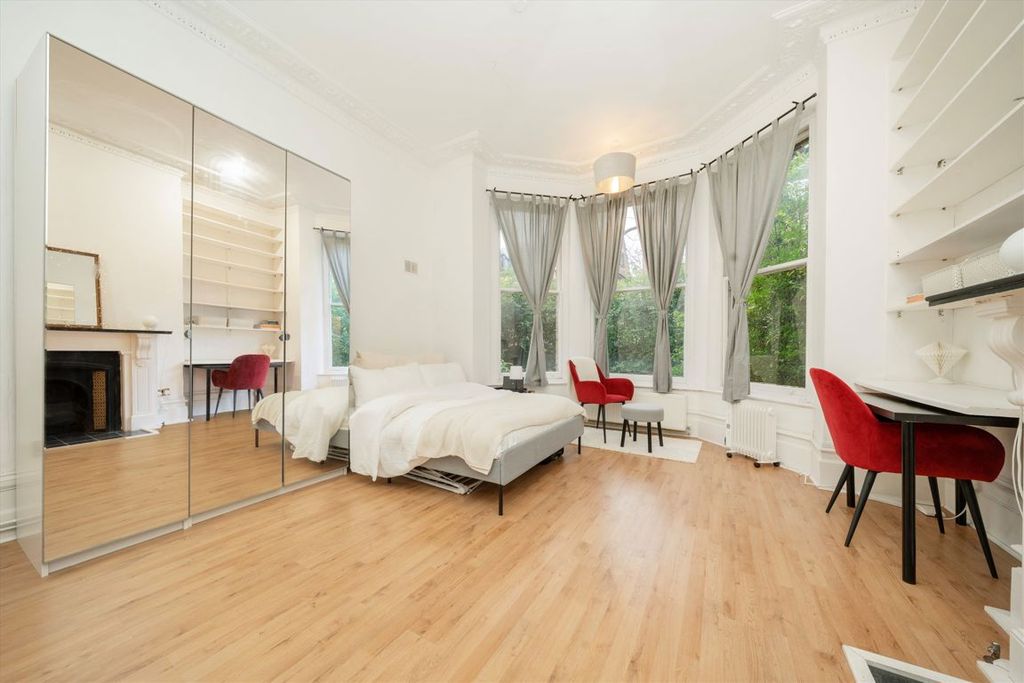 Property photo 2 of 5