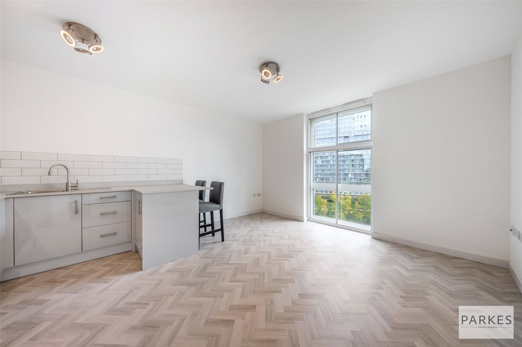 Property photo 2 of 17 Picture No. 09