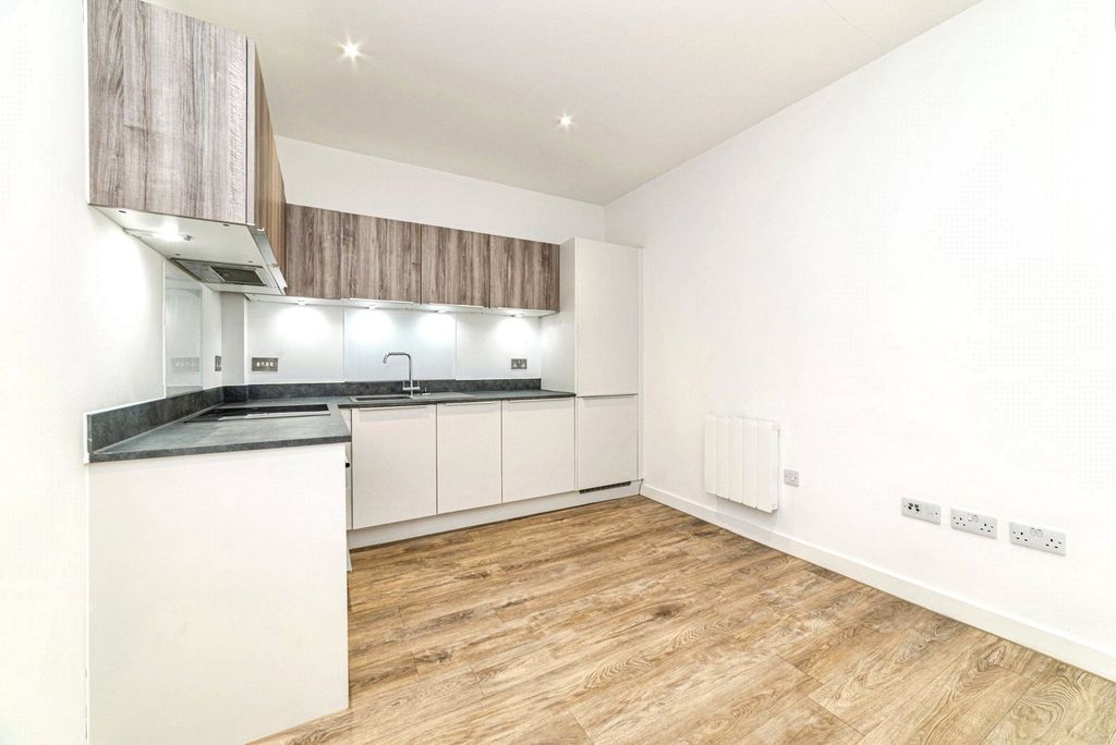 Property photo 3 of 19 Internal View