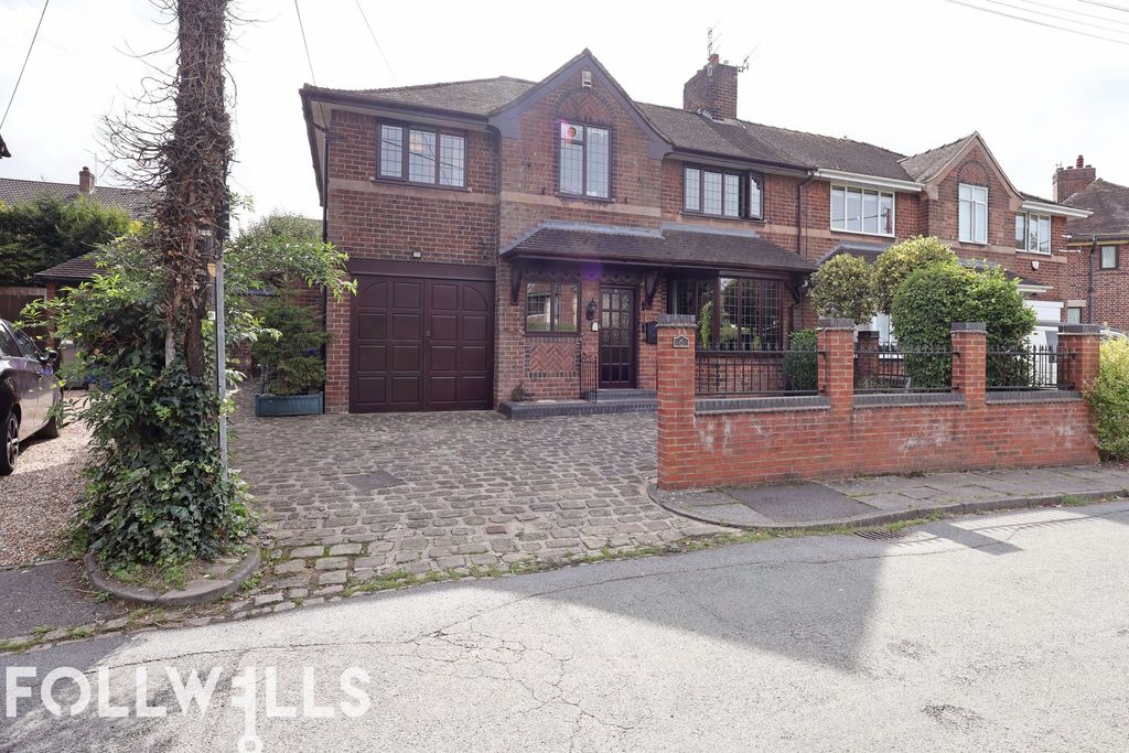 Property photo 1 of 25