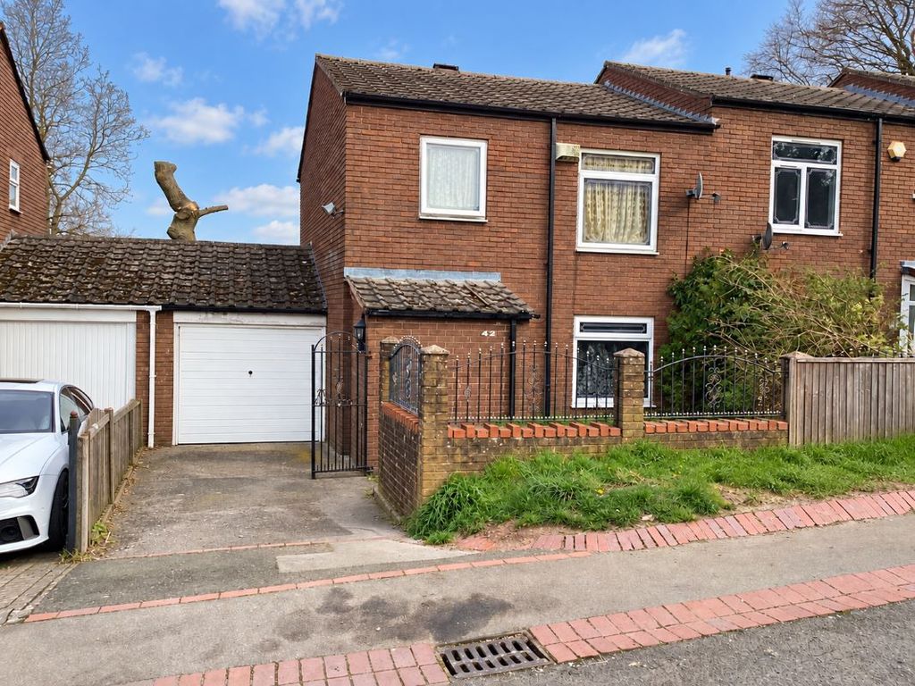 Property photo 1 of 2