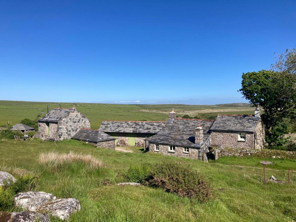 Property photo 1 of 23