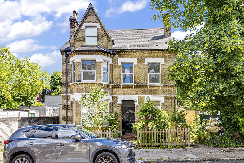 Property photo 1 of 7